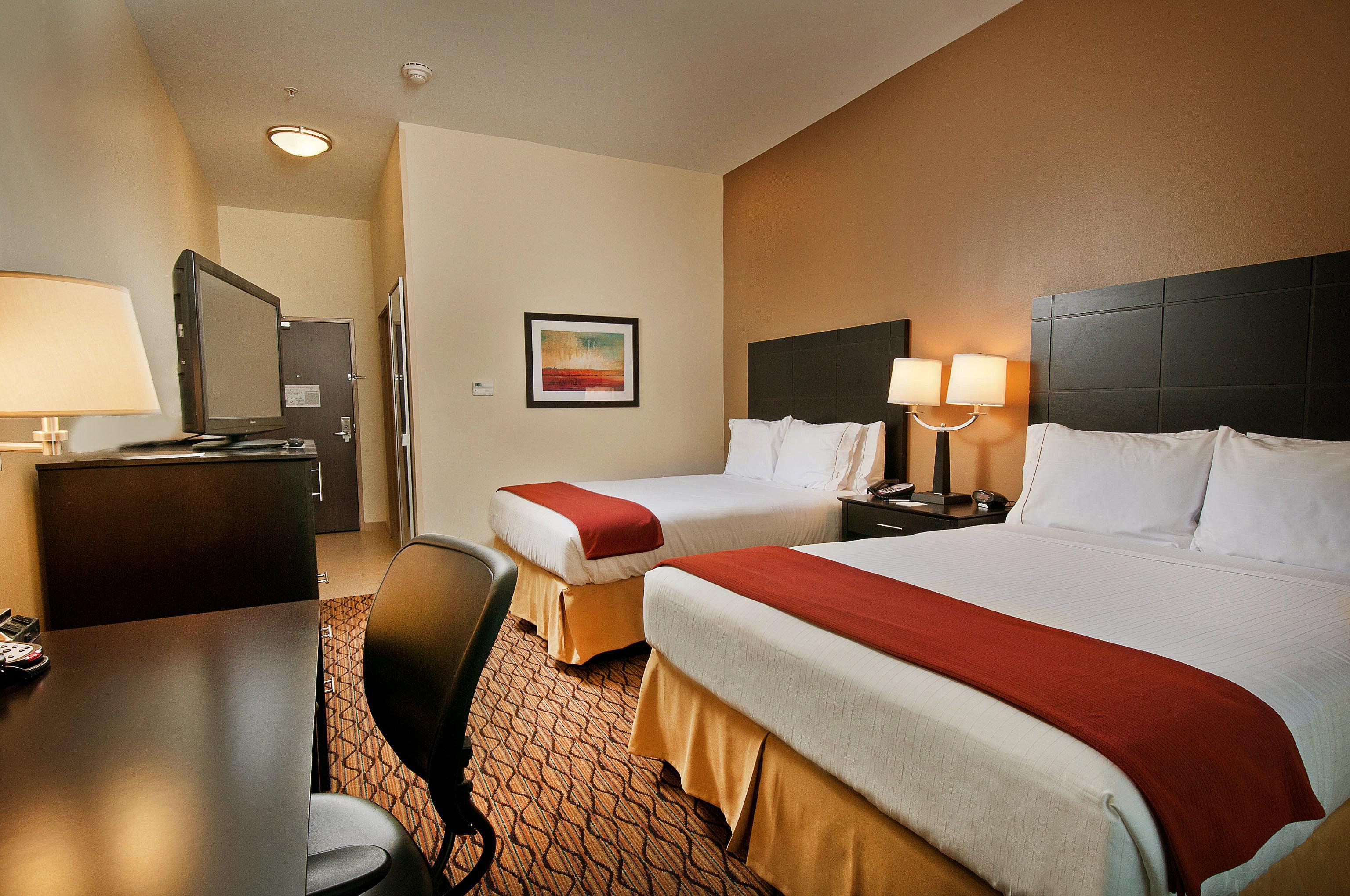 Holiday Inn Express Hotel And Suites Pearsall By Ihg Eksteriør billede